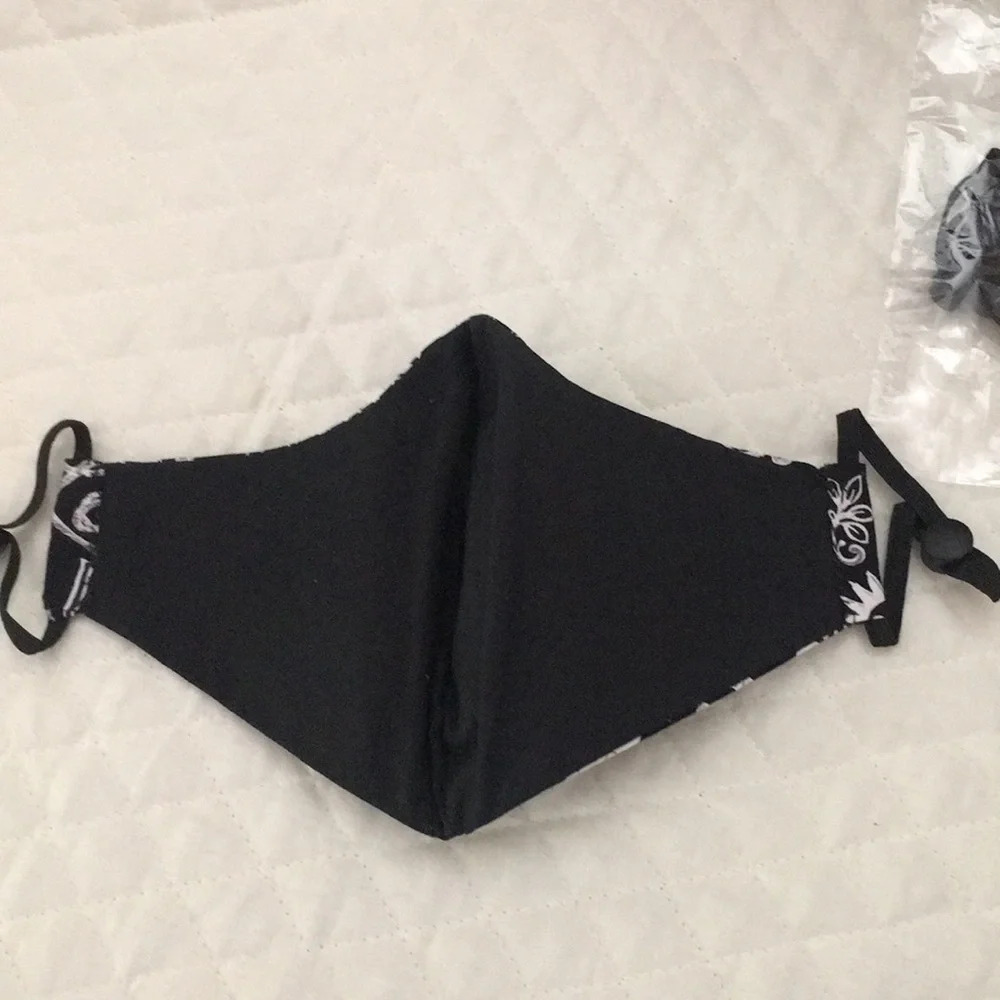 Inspirational 'Believe' Face Mask in Black or Brown (2)